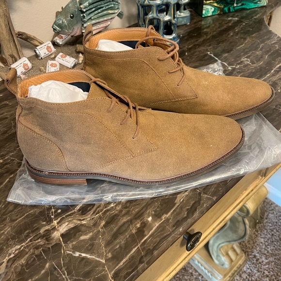 EUC Men Brown Low Cut Boot Shoes - Picture 2 of 4